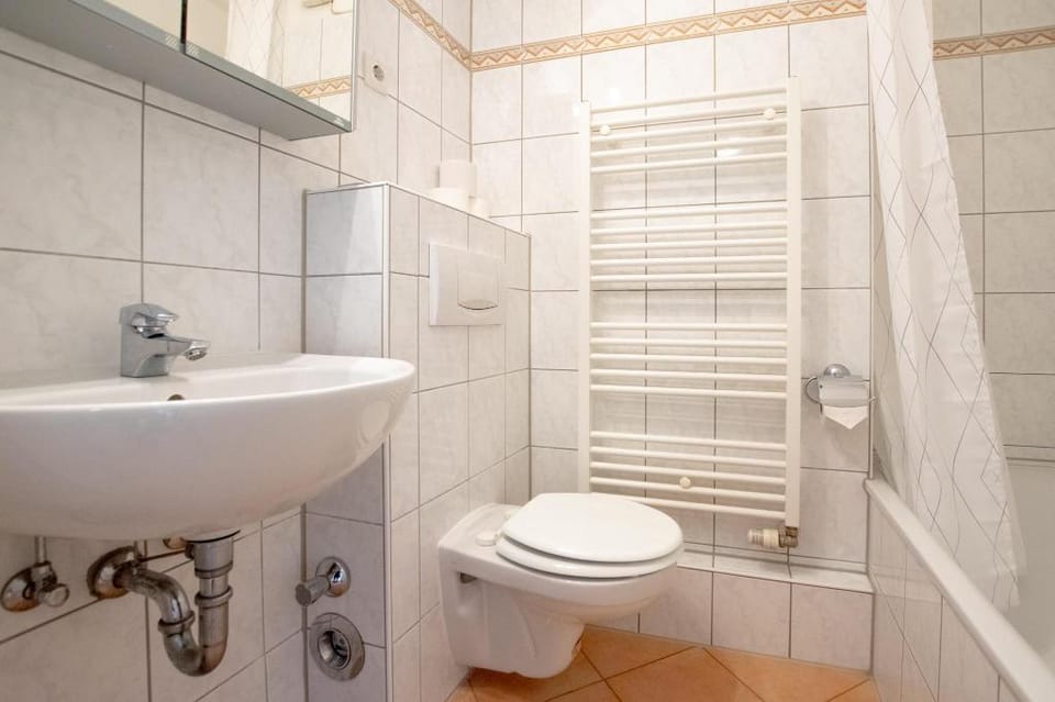 Dusseldorf Old Town 2 Room Apartment Apartment in Neuss