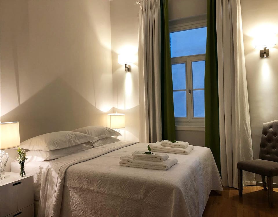 Apollo Suite Apartment in Athens