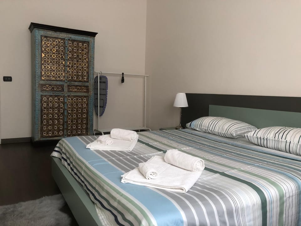 Sant' Ambrogio Flat Apartment in Milan