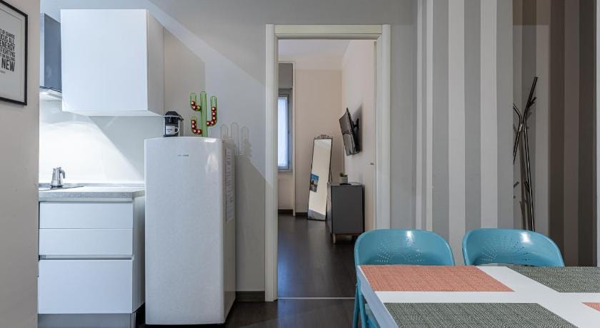 Sant' Ambrogio Ensuite Apartment in Milan