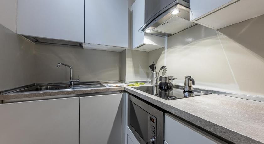 Sant' Ambrogio Ensuite Apartment in Milan