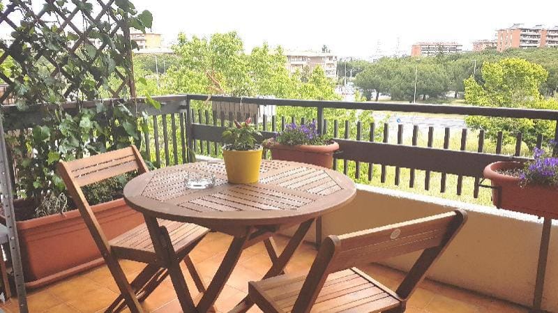Casa Acoia- Metro Cinecitta-Parking Smatphone Free Apartment in Rome