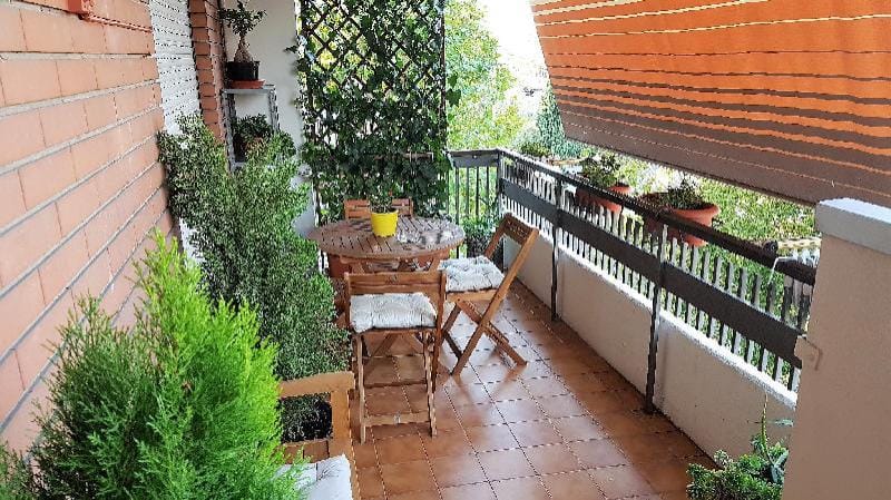 Casa Acoia- Metro Cinecitta-Parking Smatphone Free Apartment in Rome