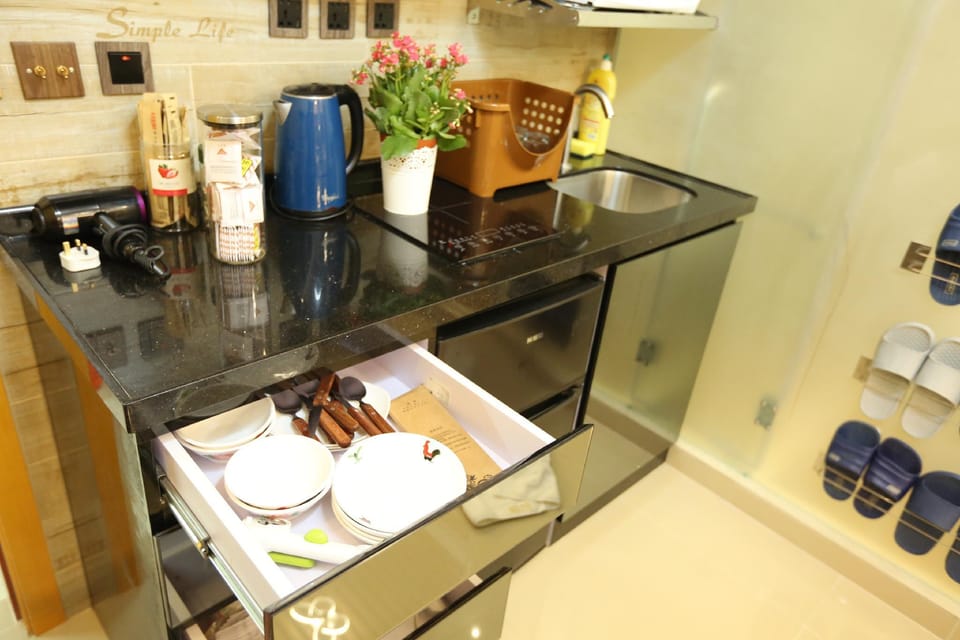 T2B -2 Bedrooms  open area/ open kitchen,2 Balcony Apartment in Hong Kong
