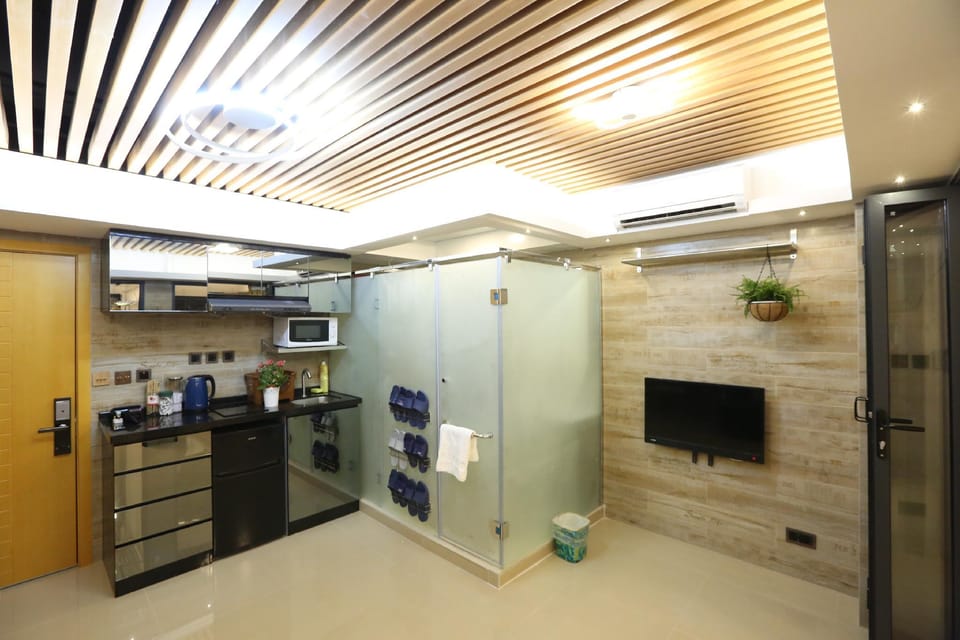 T2B -2 Bedrooms  open area/ open kitchen,2 Balcony Apartment in Hong Kong