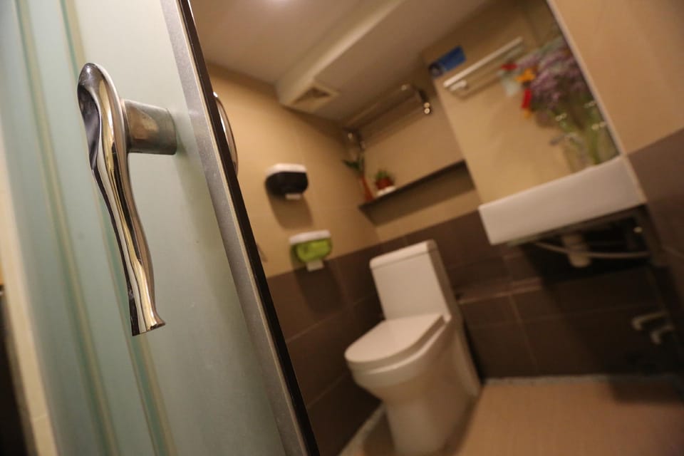 1503 - Mini Cute Room with open area with kitchen Apartment in Hong Kong