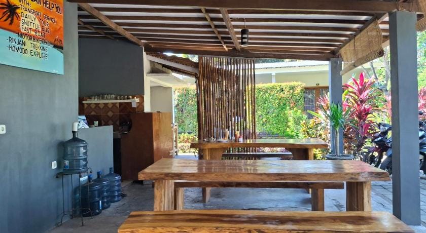 Sammy Cottage Senggigi Hotel in Batu Layar