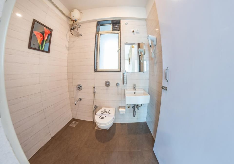 Rosewood 2 Bedroom near Airport  Apartment in Mumbai