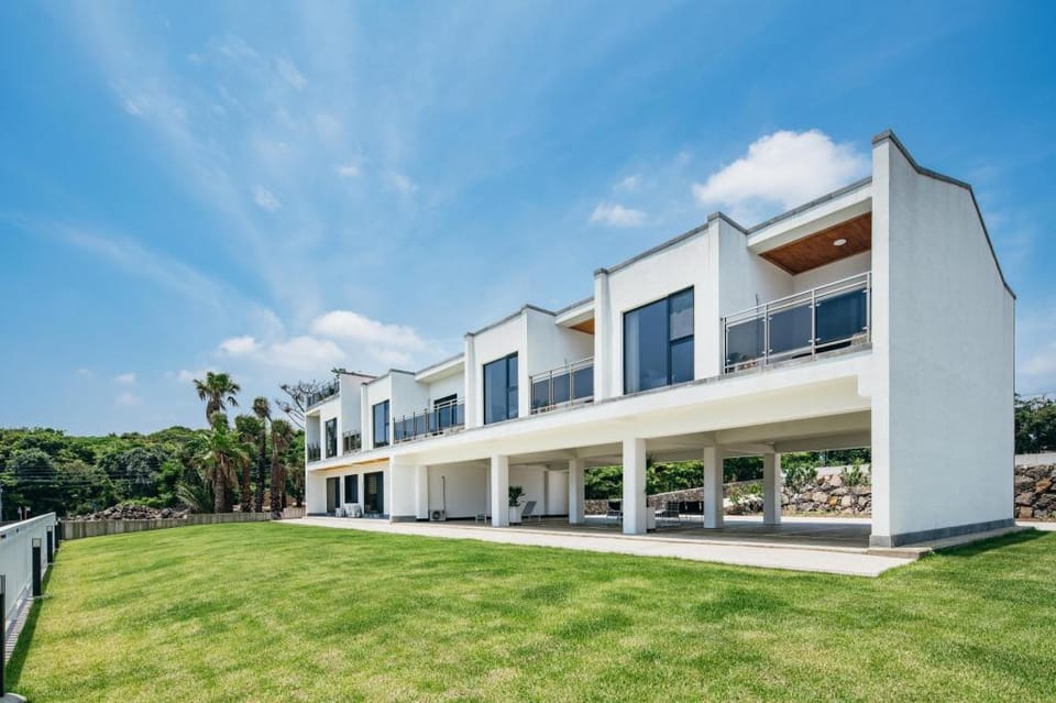 U+Sea 5 Uplus Sea Apartment in South Korea