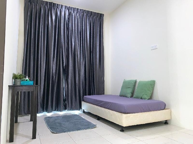 Cozy Townhouse IV | Family Getaway, 4BR, Netflix Vacation rental in Kedah
