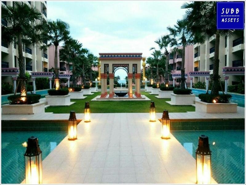 Poolside Condo for 4 Persons | Marrakesh Huahin Apartment in Nong Kae