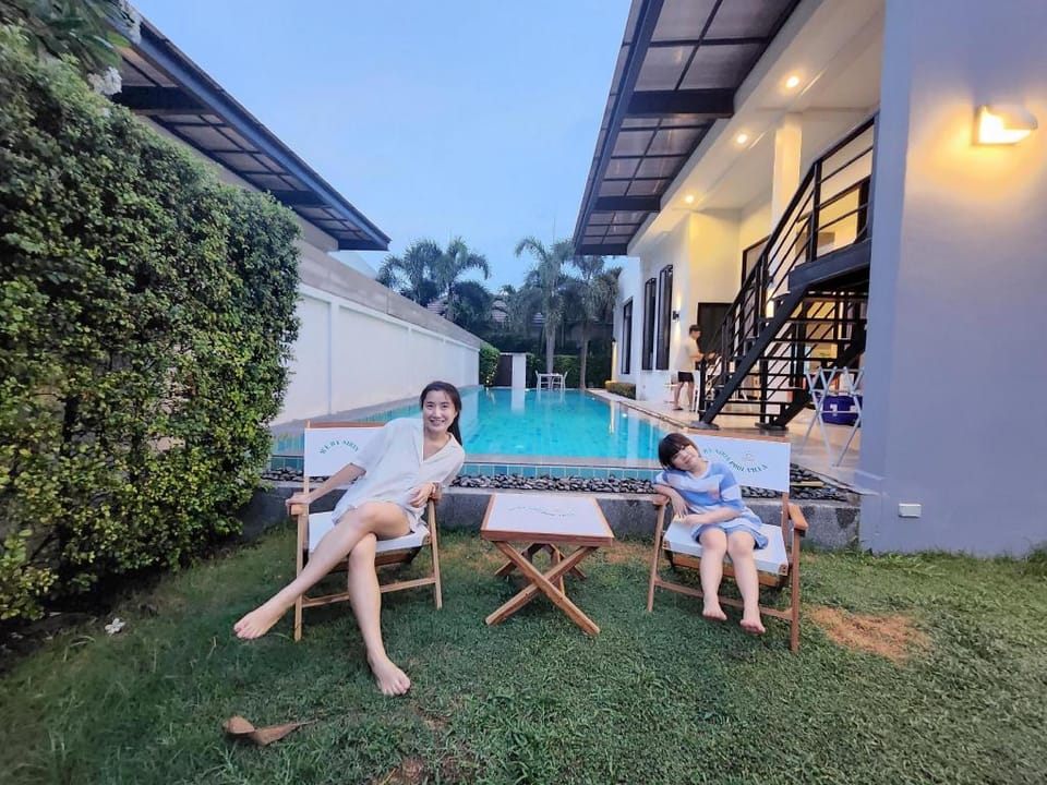 Gangster Kids Pool Villa [WE by Sirin Pool Villa] Villa in Nong Kae