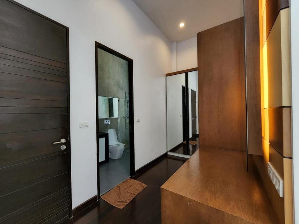 Gangster Kids Pool Villa [WE by Sirin Pool Villa] Villa in Nong Kae