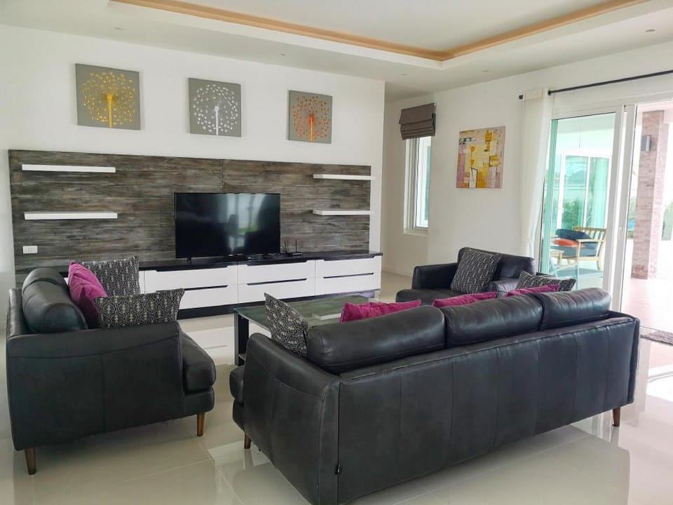 The Clouds Hua Hin with private pool Villa in Thailand