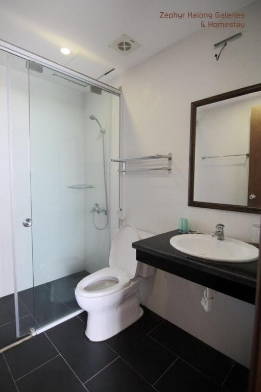 Zephyr Halong Homestay Vacation rental in Laos