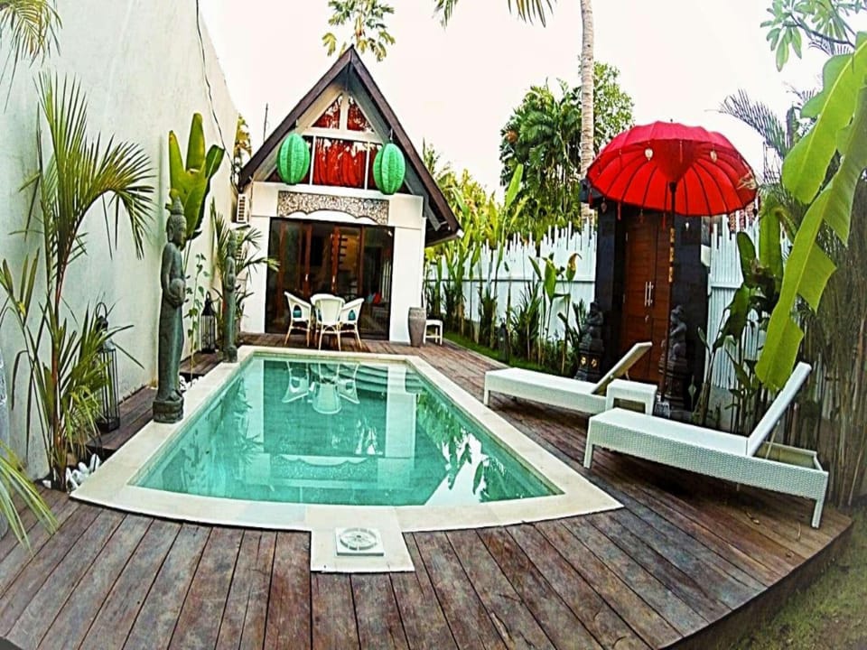 Stunning two Bedroom villas in heart of Seminyak Villa in Kuta