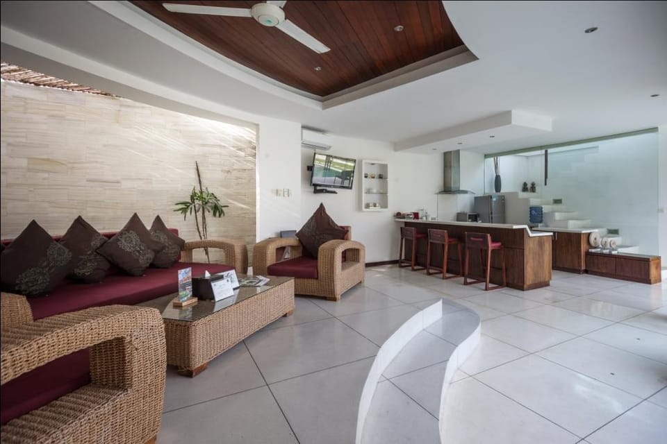 Seminyak,Luxury spacious 3 bedrooms villas. Villa in North Kuta