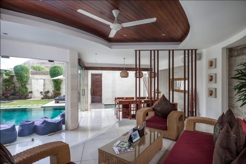 Seminyak,Luxury spacious 3 bedrooms villas. Villa in North Kuta