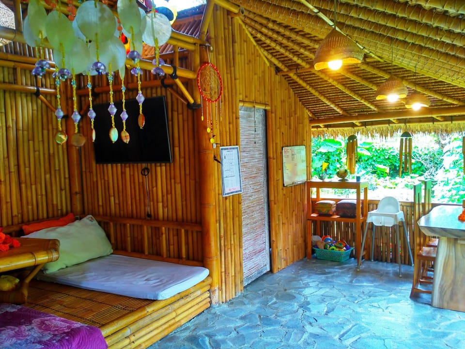 Villa 2 houses 5 br swimmingpool incredible view  Villa in Sukawati