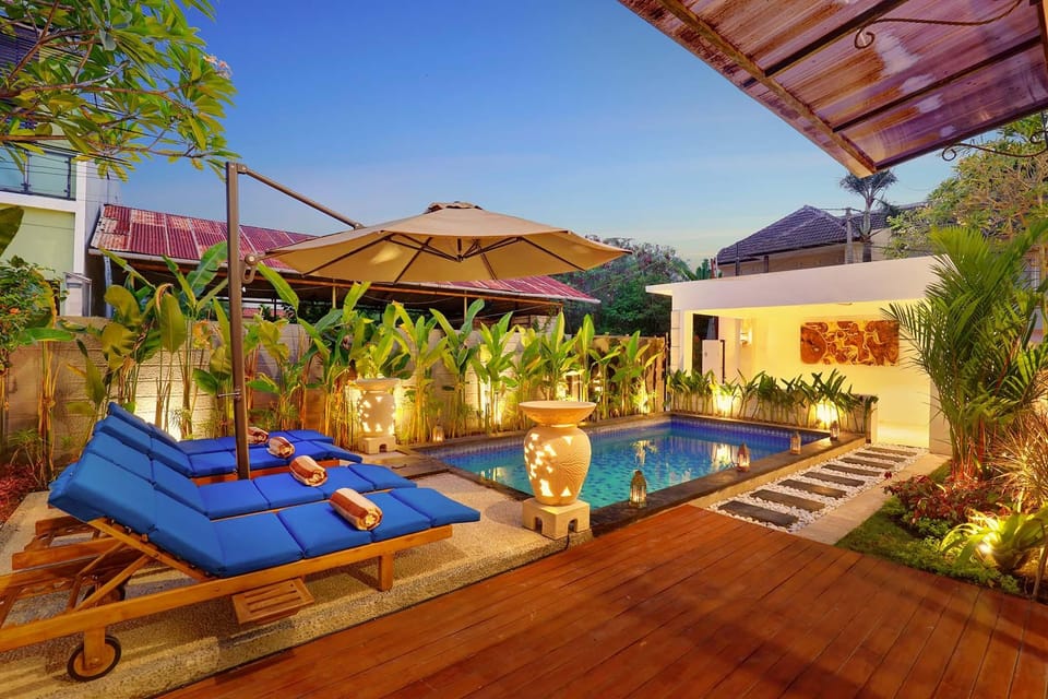 LUXURY VILLA ALESANDRA Seminyak 5min Bike To BEACH Villa in North Kuta