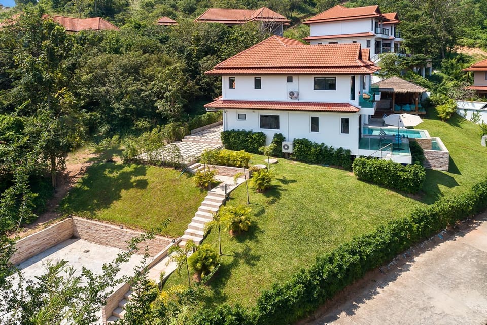 Villa Heaven, Walking to the Beach Villa in Ko Samui