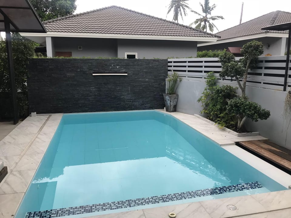 Sail House 3 BR Pool Villa Maenam Samui Villa in Ko Samui