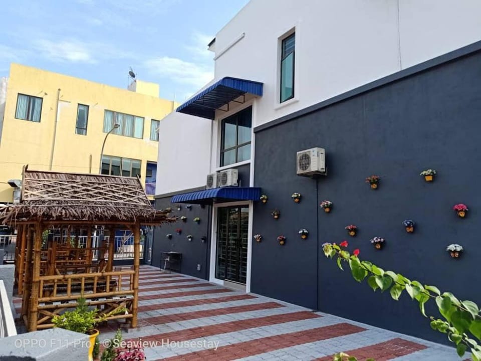KS 1 Botanic Homestay 13pax 4R3B  Wifi near Jetty Vacation rental in Selangor, Malaysia