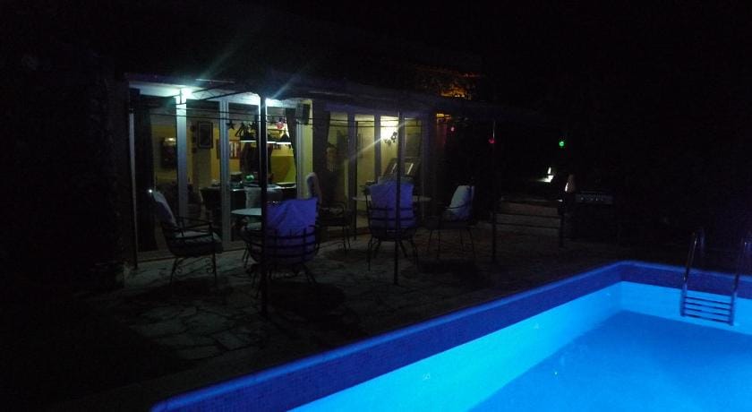 Finca Toredo Large Heated Pool,Hot Tub,Bar/Games Room,Gym,Cave, Free WiFi Villa in Abona
