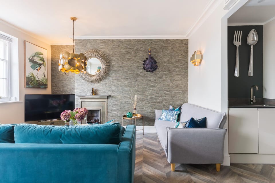 L-Spa Boutique Apartments - Deluxe 2 bedroom Apartment in Royal Leamington Spa