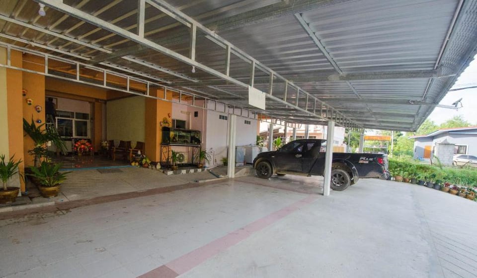 Khun Daeng Budget Hotel Apartment in Thailand