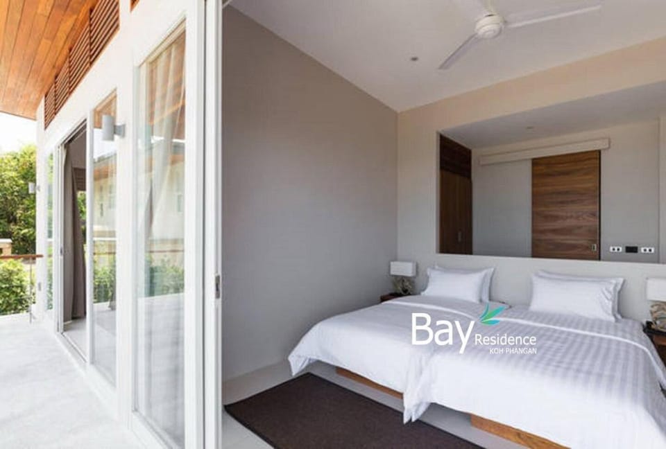 SUNSET CHILLOUT 4br - Pool, Sea View, Garden area Villa in Ko Pha-ngan Sub-district