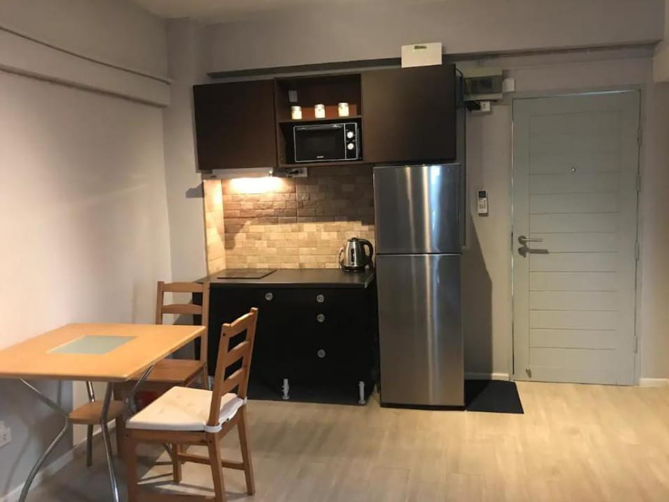 Opal Place#7 @160m. from MRT PPL 11,Free fastWIFI Apartment in Bangkok