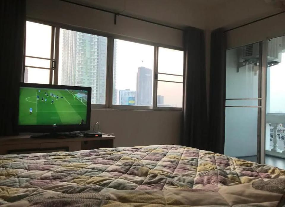 Opal Place#7 @160m. from MRT PPL 11,Free fastWIFI Apartment in Bangkok