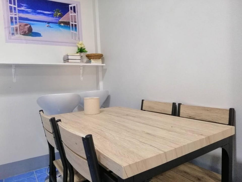 NB @ White House Vacation rental in Chon Buri Changwat