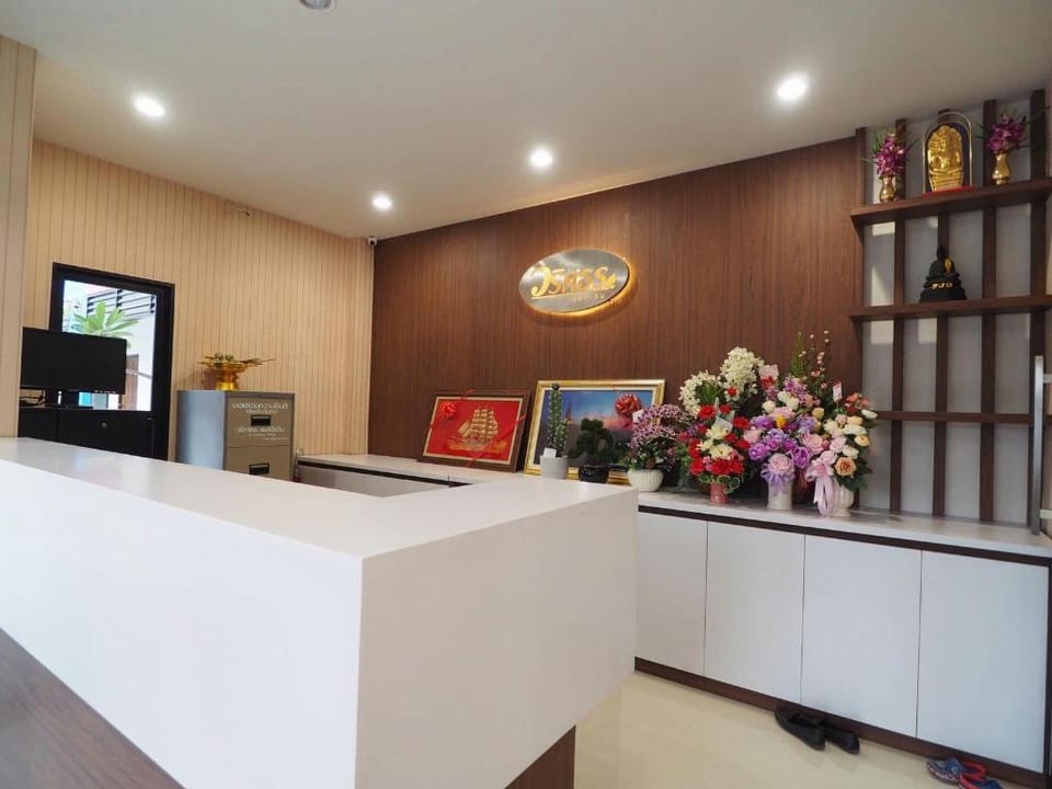 Waritthon Residence Apartment in Laos