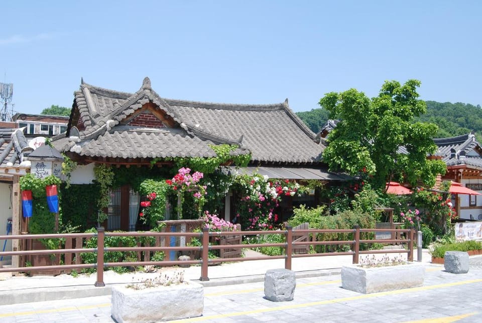Gyodong Salrae Guesthouse Bed and Breakfast in South Korea