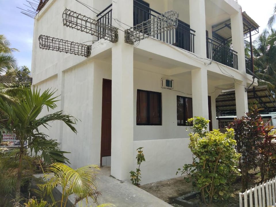 RSK Beach and Accommodation Apartment in Siargao Island