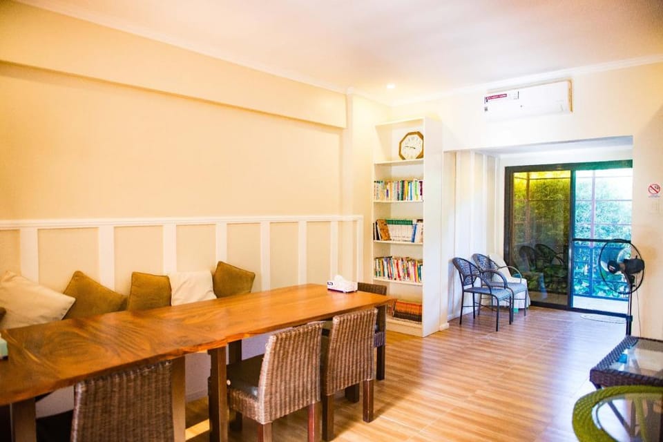 La Finca Village /Private Pool /Studio-4 Vacation rental in Calabarzon