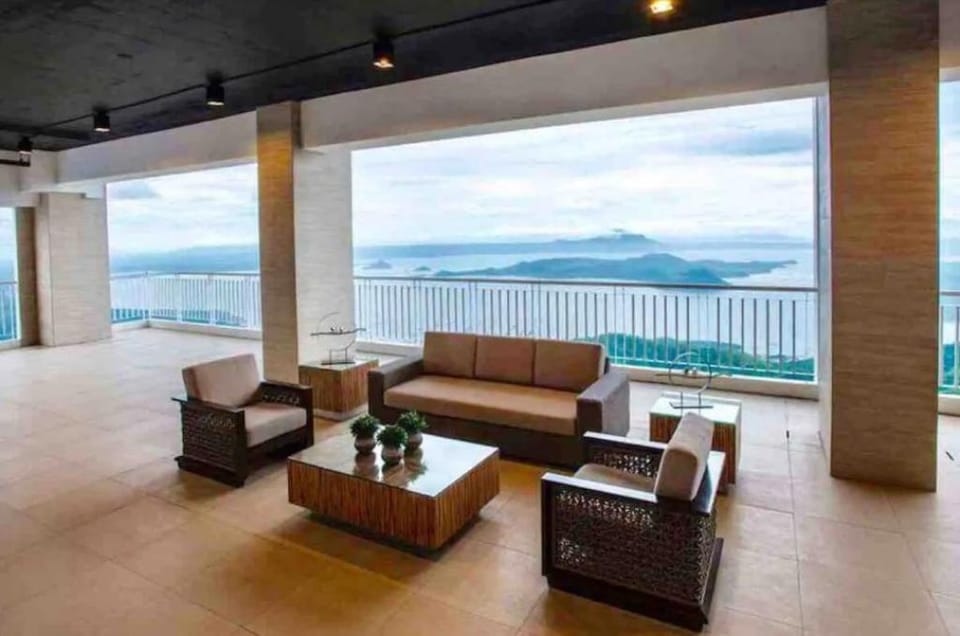Wind Residence  T4- J Near  SkyRnch& tourist spot Apartment in Tagaytay