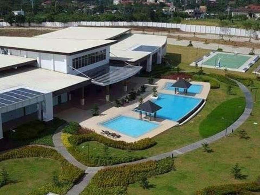 Wind Residences Family Room by SMCo Apartment in Tagaytay