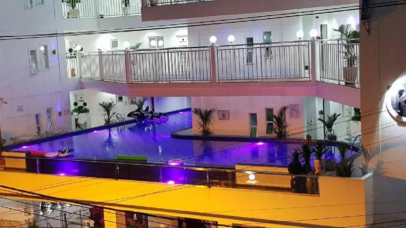 Kandi Towers 1&2 Luxurious Penthouse Suite (1 BR) Apartment in Angeles