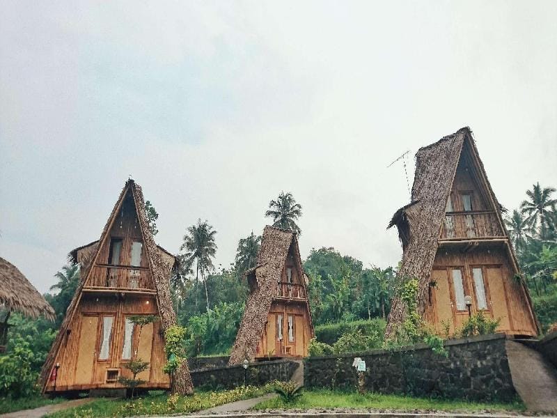 Balkondes Kembanglimus Pring Apus IJ Vacation rental in Indonesia