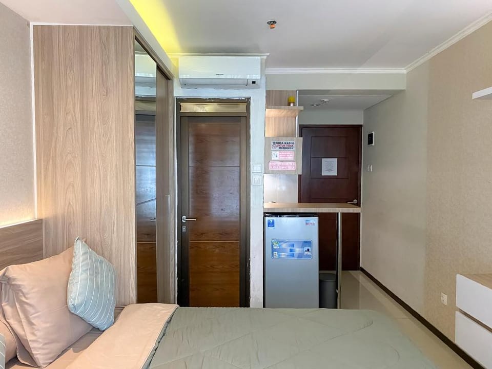 Studio Gateway Pasteur By Kevin Property Topaz C Apartment in Bandung