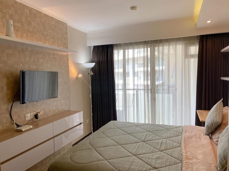 Studio Gateway Pasteur By Kevin Property Topaz C Apartment in Bandung