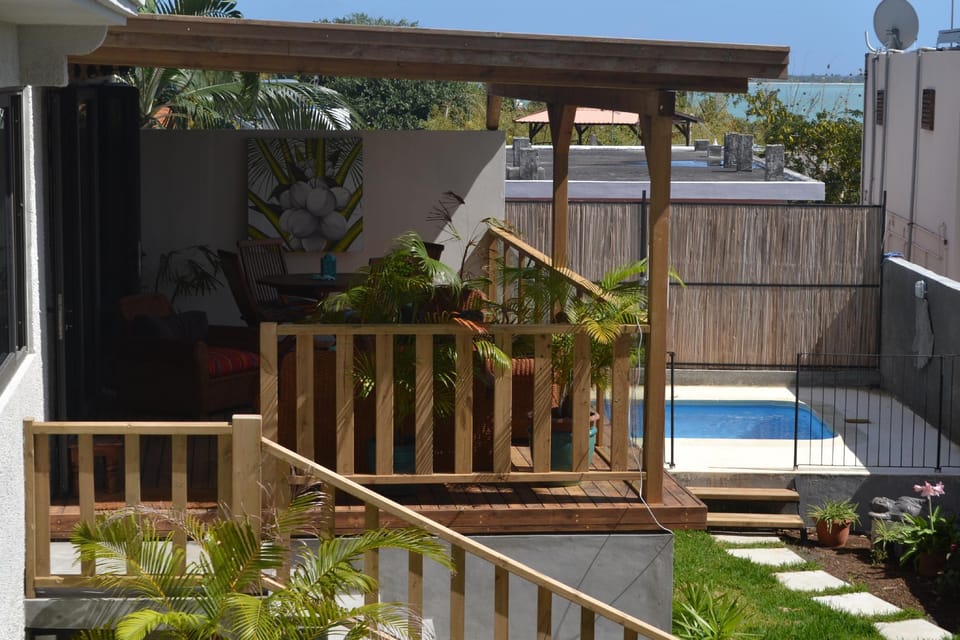 La Gaulette Sea View & Pool Sumptuous Airy House Apartment in Rivière Noire District, Mauritius