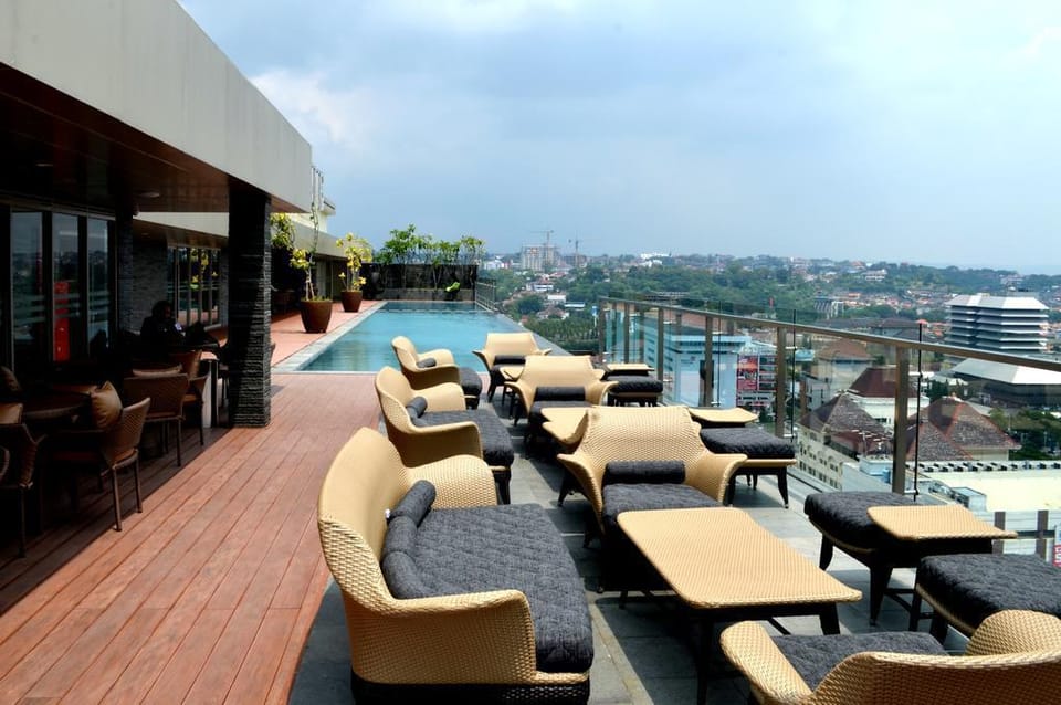 WR Apartment Simpang 5 Semarang Louis Lt.17 Kienne Apartment in Indonesia