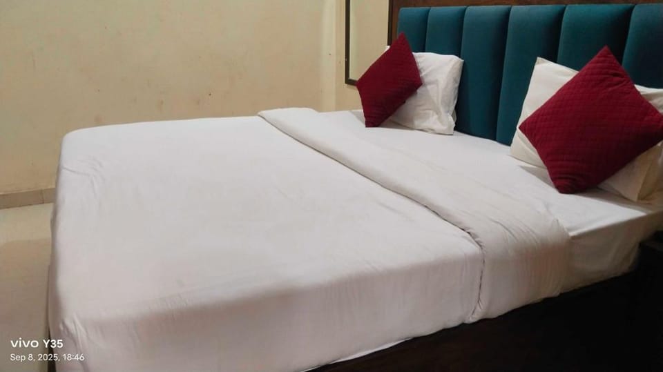 Hotel O by OYO Ganesh Yatri Niwas Hotel in Uttarakhand