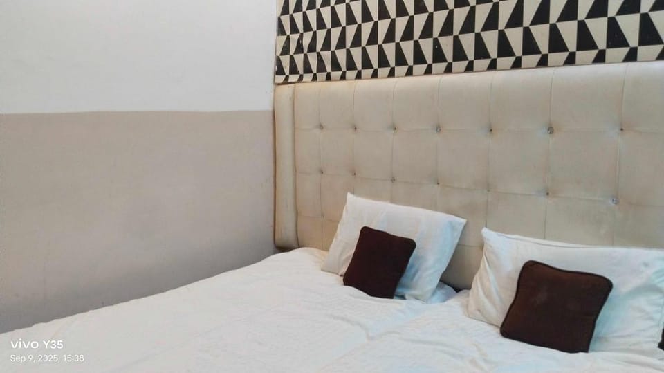 Hotel O by OYO Ganesh Yatri Niwas Hotel in Uttarakhand