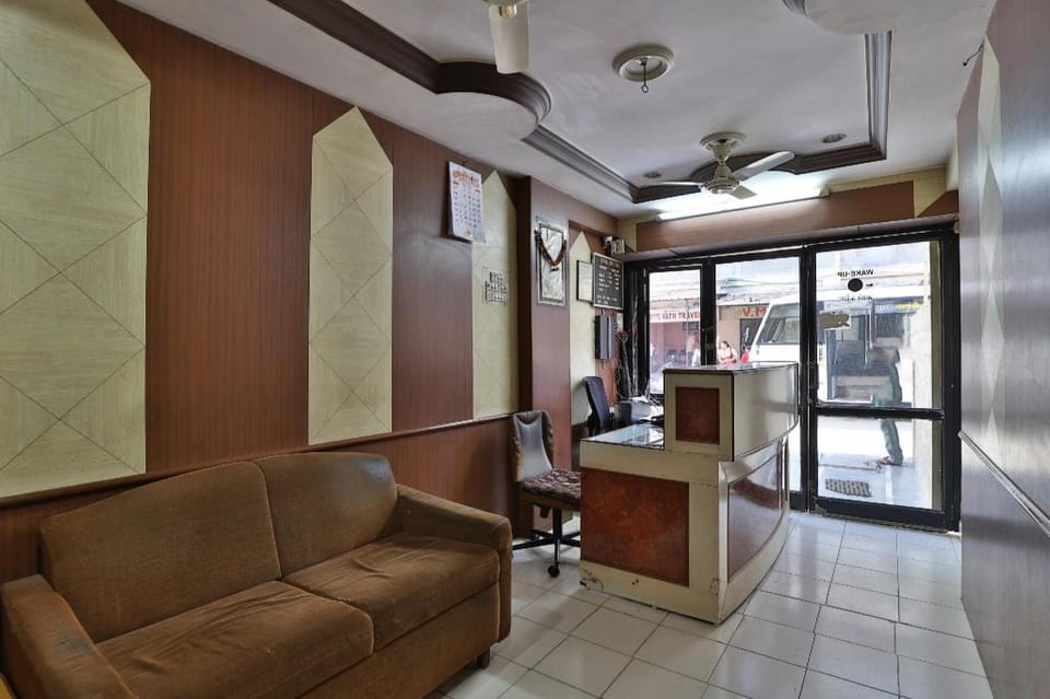 SPOT ON 40871 Hotel Tirupati Hotel in Gujarat