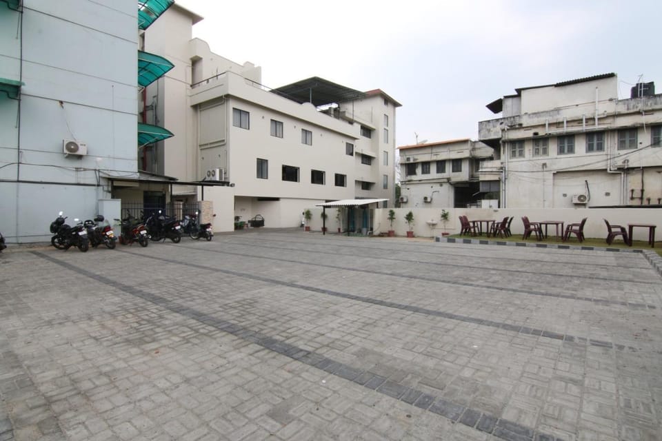 hotel kairali Apartment in Kerala